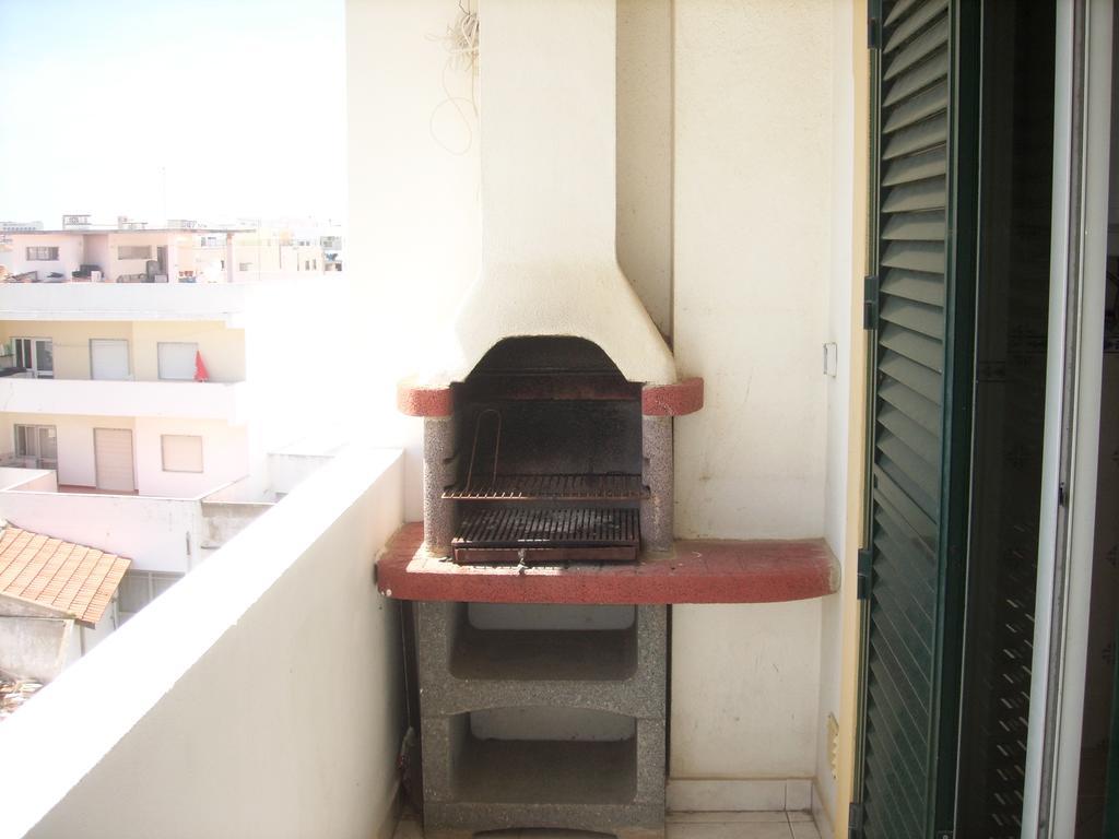 Apartamentos Monica Quarteira Esterno foto