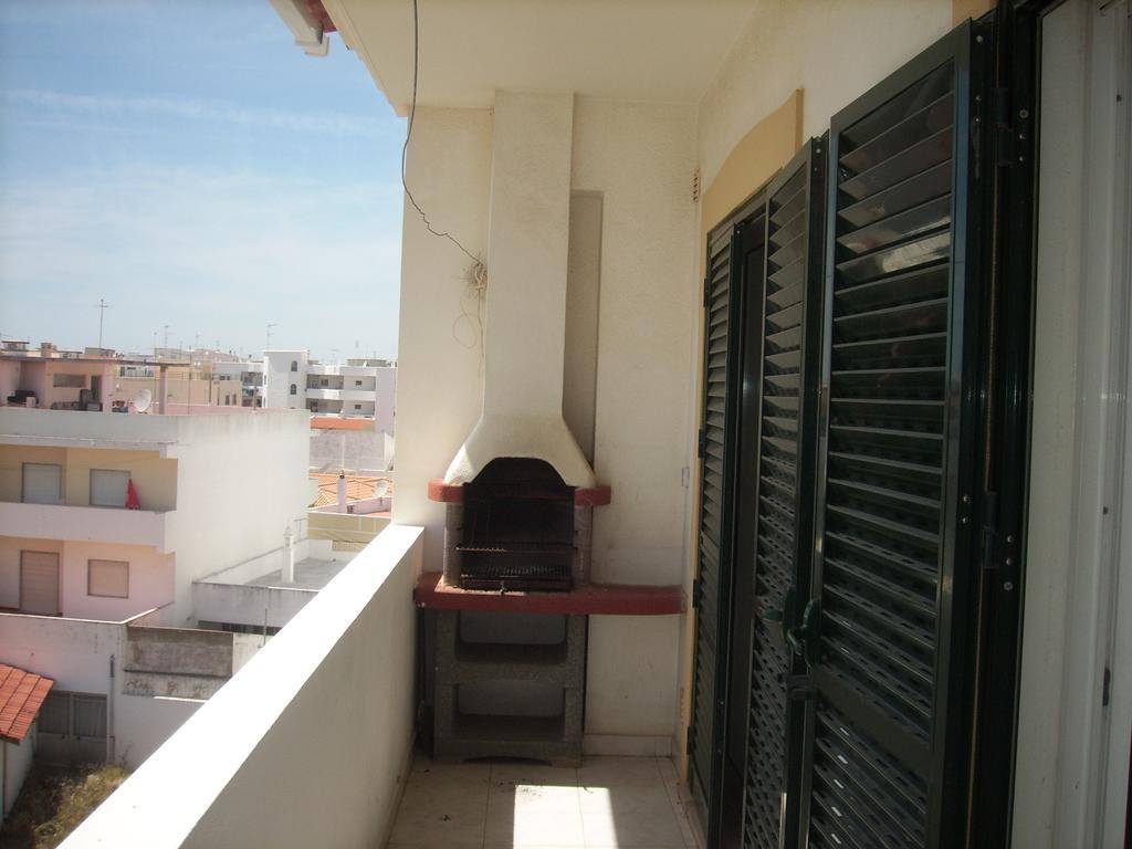Apartamentos Monica Quarteira Esterno foto