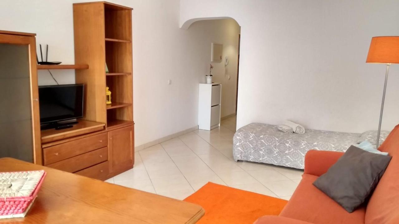 Apartamentos Monica Quarteira Esterno foto