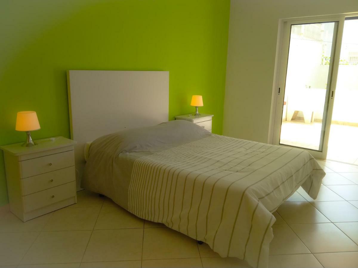Apartamentos Monica Quarteira Esterno foto
