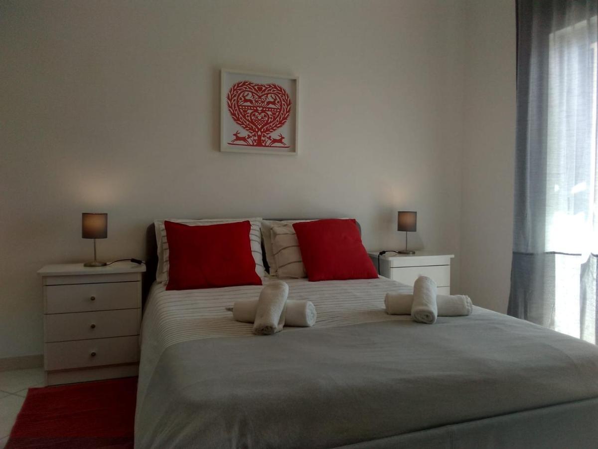 Apartamentos Monica Quarteira Esterno foto