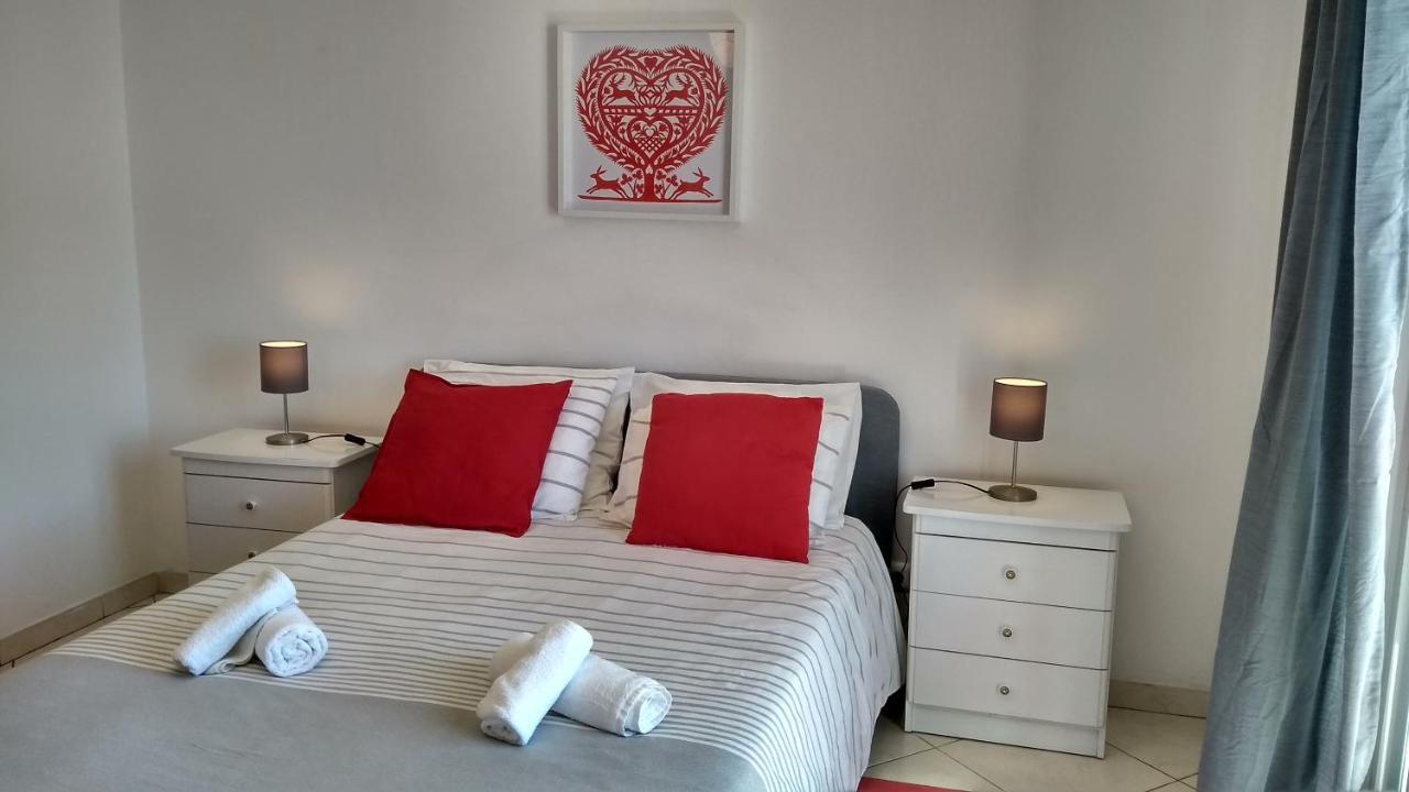 Apartamentos Monica Quarteira Esterno foto